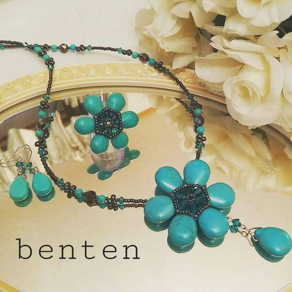 ハンドメイドアクセサリー 作品8